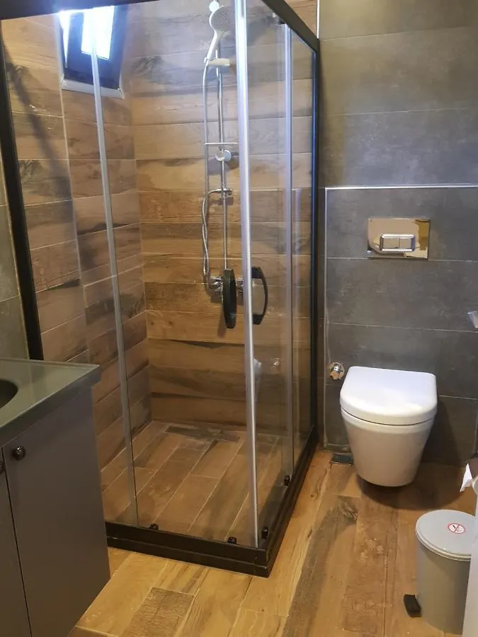Oezel Havuzlu Lueks Villa Kusadası